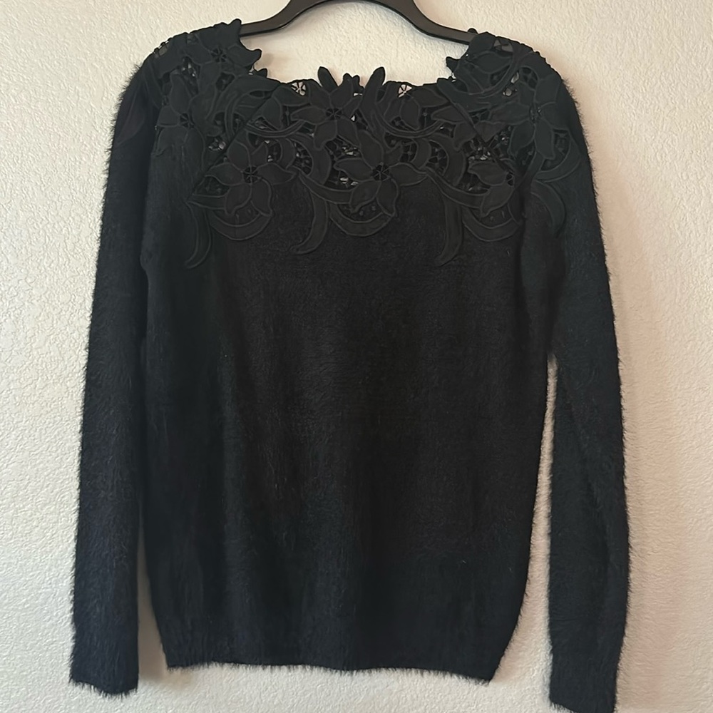 En Creme Lace Shoulder Fuzzy Sweater Black Small/Medium Oversized